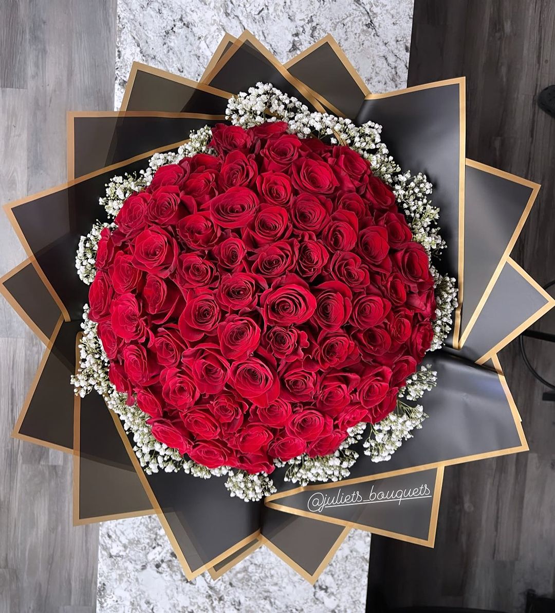 Luxurious Red Rose Bouquet