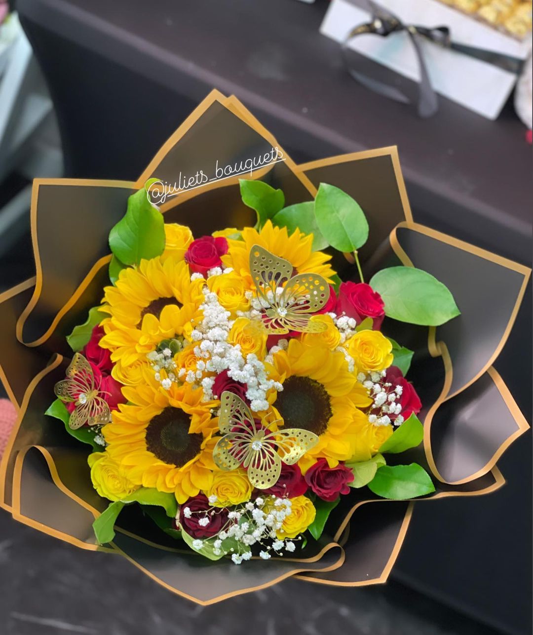 Rose & Sunflower Bouquet